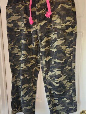 BiBi Women’s Camo Jeans XL